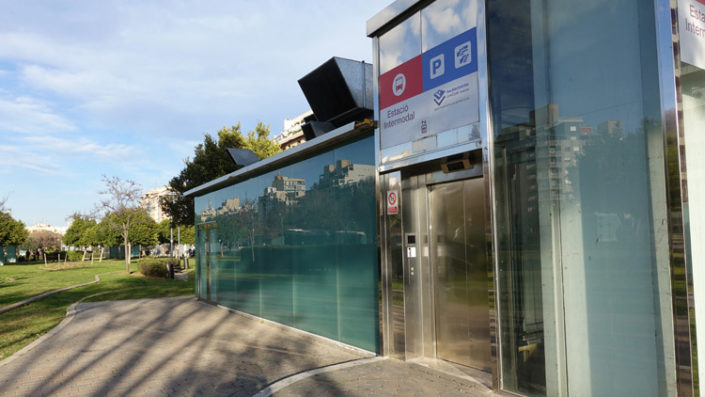 Parque-de-Ses-Estaciónes-Busstation